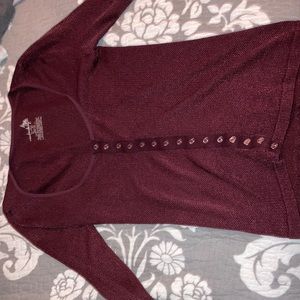 MAROON BUTTON LONG SLEEVE